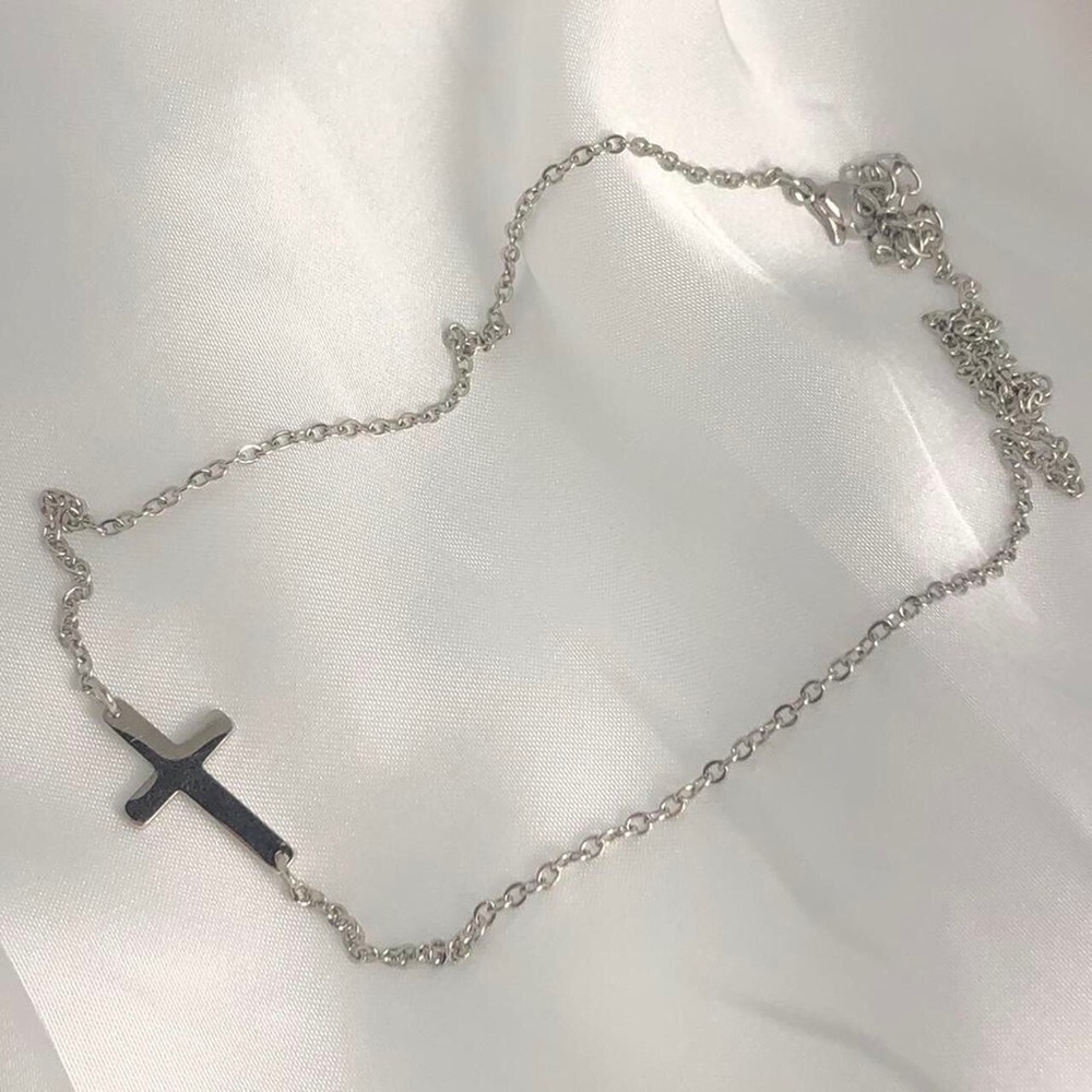 Dainty Cross Necklace